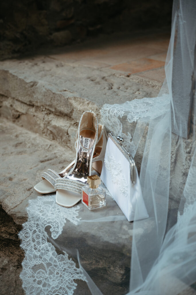 bride accessories at castello di ristonchi wedding