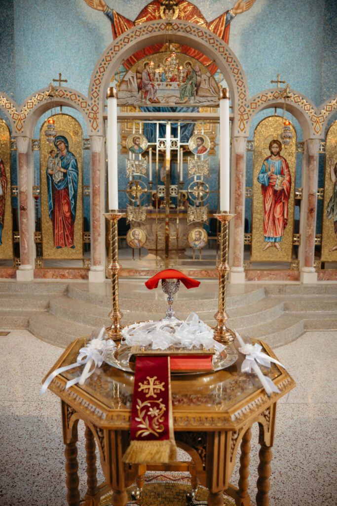 wedding ceremony at st nicholas cincinnati