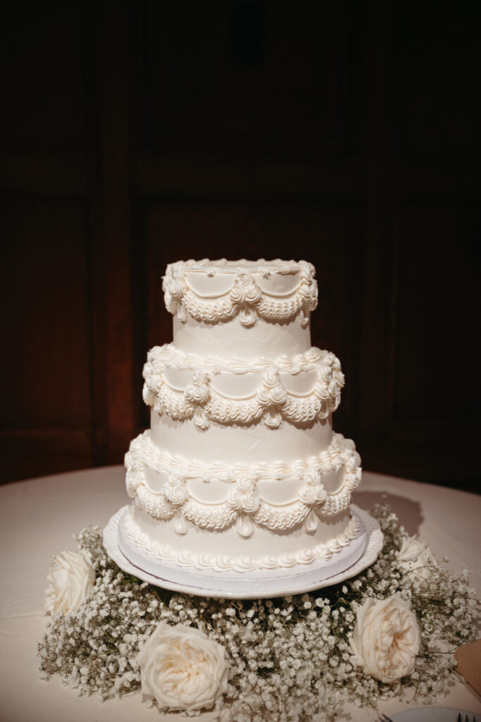 elegant 3 tier cake at cincinnati club wedding