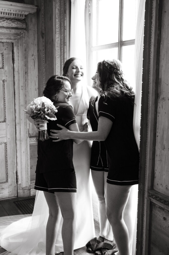 real-wedding-feature black and white photo of the bride with her bridesmaids